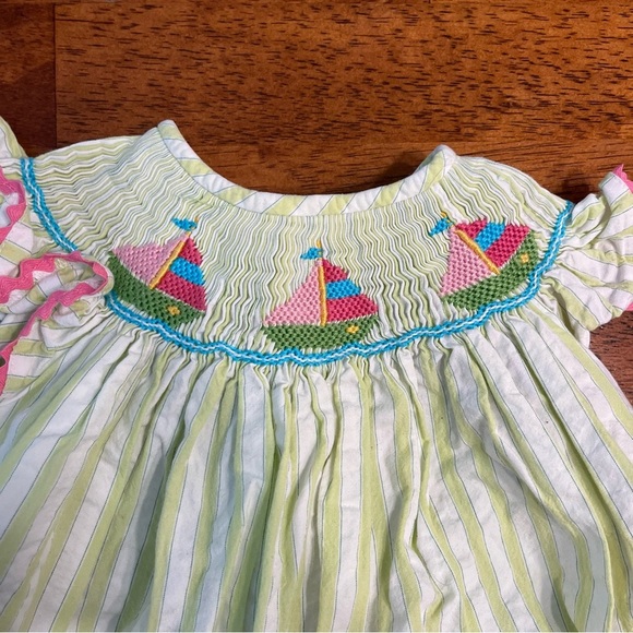 Velani Classics Striped Green and White Kids Dress smocked sailboats size 18 m - Picture 2 of 4